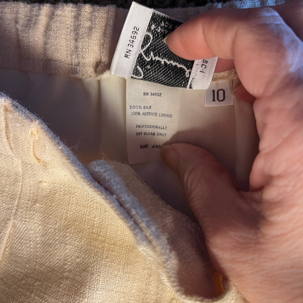 Givenchy Elegant Raw Silk, Cream Women's Vintage Skirt | Size 10 - Picture 3 of 6